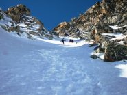 Nel canale tra luci ed ombre