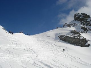 Prime curve in farina dal Passo di San Giacomo