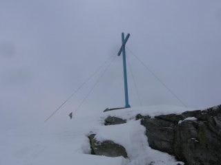 la croce sulla cima