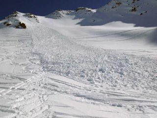 valanga a lastrone a destra del col fetita