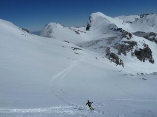 Di fronte la cima Bozano