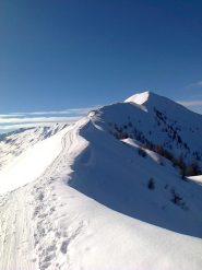 La cresta verso la vetta