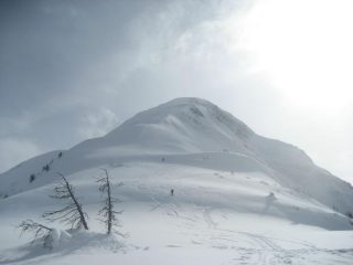 sui primi pendii della parte/cuspide superiore