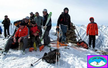 Parte del gruppo Evergreen in vetta