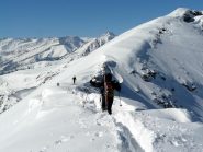 La cresta verso il colletto di discesa