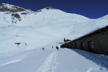 la parte superiore del vallone di salita vista dall'Alpe di Vascoccia (2-3-2013)