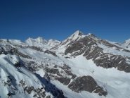 Al centro lo Stellihorn e il Cingino e dietro la copia Tasch-Dom