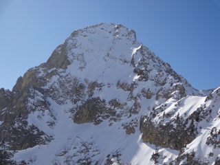 la parete pennellata, vista risalendo dal  colletto Valasco