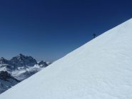 Prime curve su neve ventata dura