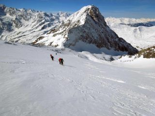 l'hubschhorn visto dal ghiacciaio