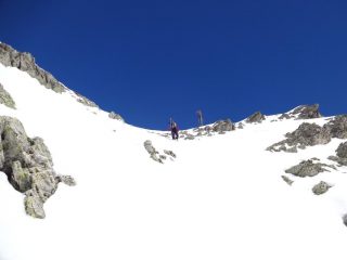 il Drago traccia la parete ed esce in vetta