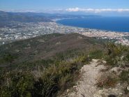 In discesa su Albenga dal crinale del Monte Bignone