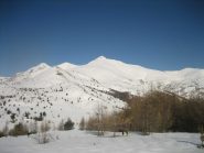 Veduta del Pizzo dai Prati di S.Giovanni, al centro si intravede la Chiesetta.