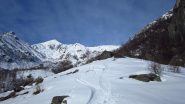 Salita in ambiente piacevole....