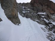 prime curve delicate, poca neve su fondo duro