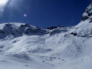 Il Vallone oltre il Lago Nero e a sx la Costa Fenera