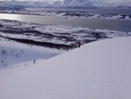 in discesa, quasi in fondo... quasi...