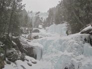 I PRIMI RISALTI E IN LONTANANZA LA PARETE PRINCIPALE