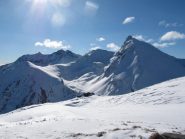 uno sguardo verso l'Orsiera dalla vetta