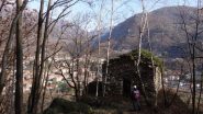 ai ruderi di san Michele con vista su Pont Canavese