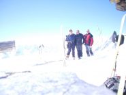 autoscatto in vetta ,purtroppo non ben riuscita la foto ...