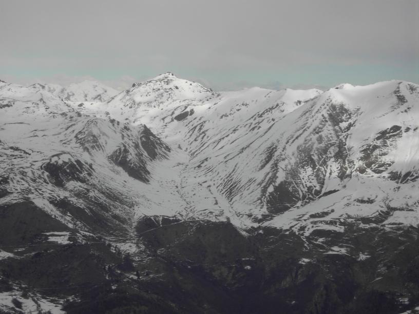 Foto del 7/2/2013 dal Nebin;a dx C.Sambua,crestina,Roccenie.