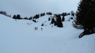 un pendio aperto e con poca vegetazione a quota 2180 m. (6-4-2013)