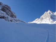 Verso 2700 metri inizia il ghiacciaio