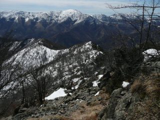 Quasi in cima, vista sulla cresta che parte dal colle Prà Lorenzo