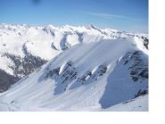 I ripidi e svalangati pendii ovest della T.de Soleil Boeuf dalla vetta..