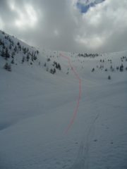 Testata del vallone con itinerario di salita e tracce di discesa