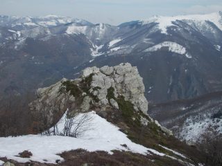 croce sotto la cima del Merdenzone