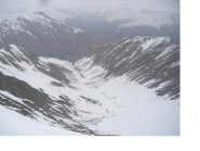 Il vallone di salita dalla vetta..