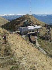 osservatorio e albergo all'arrivo della funivia