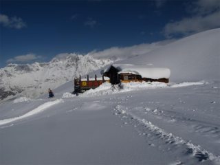 Tanta neve