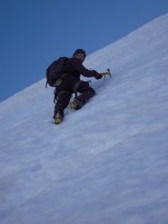 Lollo sull'ultimo tratto pendente per salire al Mongioie