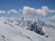dalla cima:  al centro le Petit Rochebrune, sulla destra in primo piano il Pic Lombard