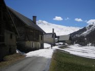 sullo sfondo il Pic Lombard