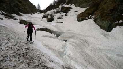 Salita nel canale sopra i Prati del Vallone