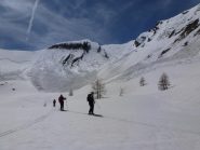 Discesa nel pianoro sopra Gias Lose