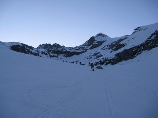 In salita alle prime luci dell'alba