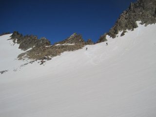 La facile discesa dal Passo del Lupo Est