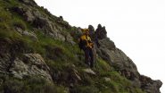 io alla base delle roccette affioranti sul costone Sud della Cima Donzella (19-5-2013)