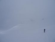 un pò di nebbia e per non farci mancare niente, nevica pure