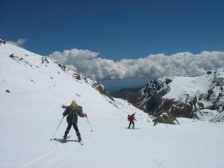 la neve molla un po'....