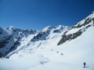 al centro la cima di collalunga