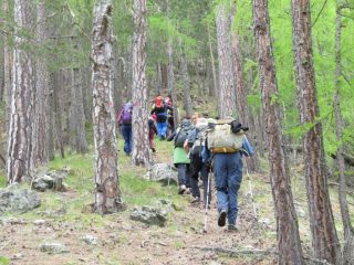 Salendo sulla dorsale verso Roulaz