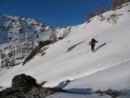La neve è dura e con copertura continua già poco sopra i 2100 m