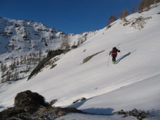 La neve è dura e con copertura continua già poco sopra i 2100 m
