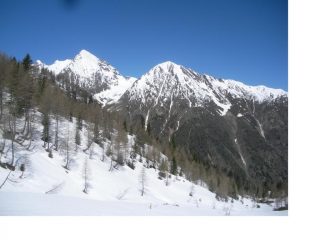 Il Laroussa e il M.Saletta..dal vallone della Sauma..